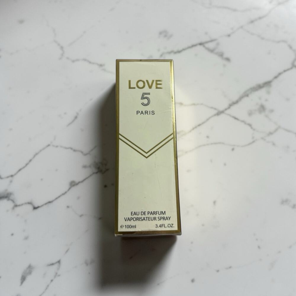 Love 5 Paris Woman Perfume
